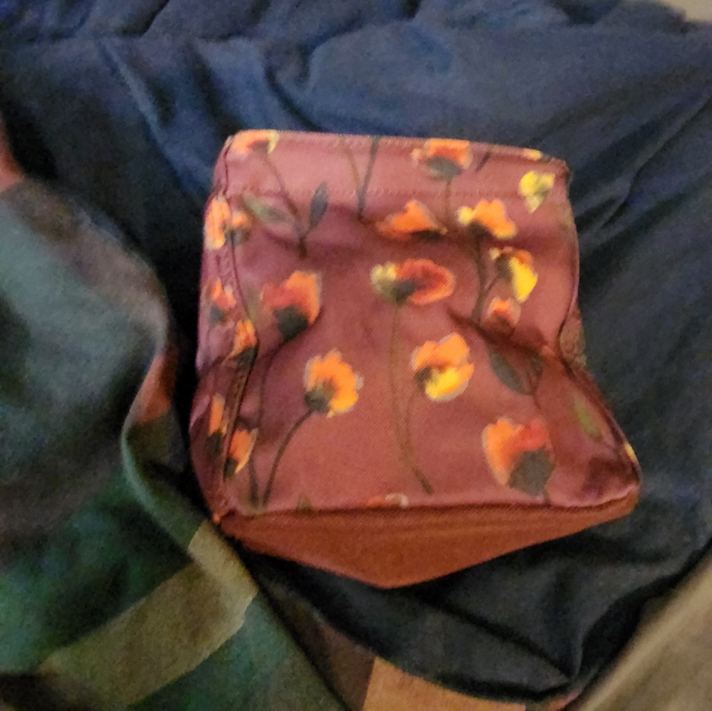 Small flower caddy